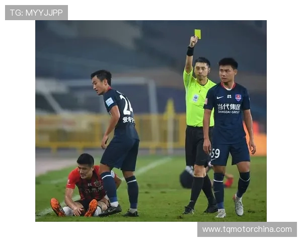 重庆足球队迎来速度革命助力球队重返巅峰之路